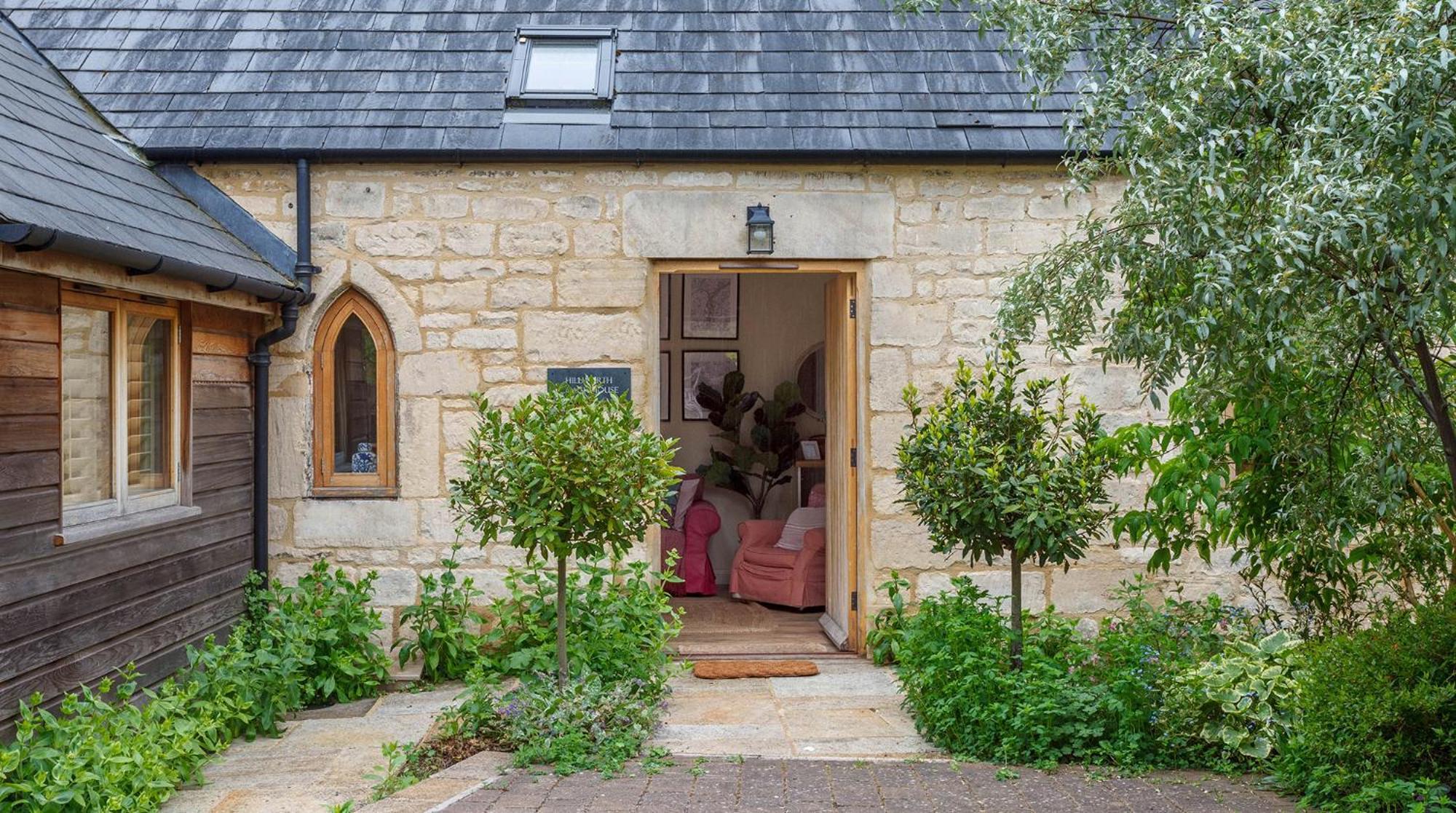 Bright & Beautiful Open Plan Coach House Painswickヴィラ エクステリア 写真
