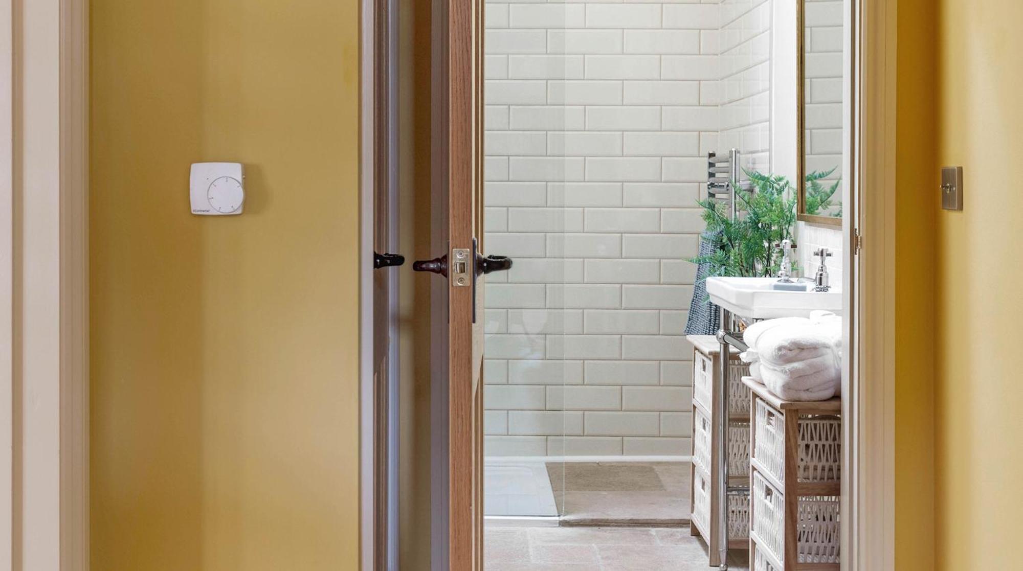 Bright & Beautiful Open Plan Coach House Painswickヴィラ エクステリア 写真