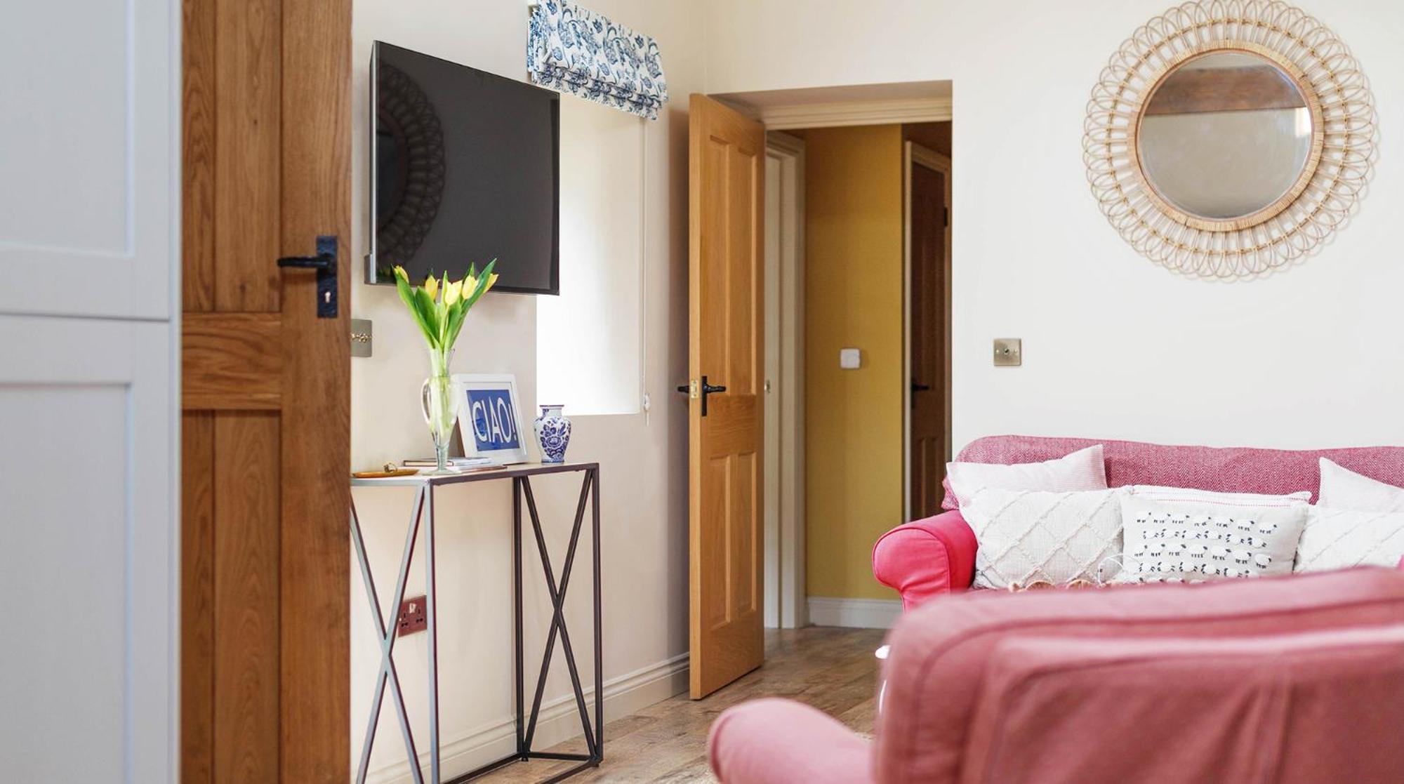 Bright & Beautiful Open Plan Coach House Painswickヴィラ エクステリア 写真