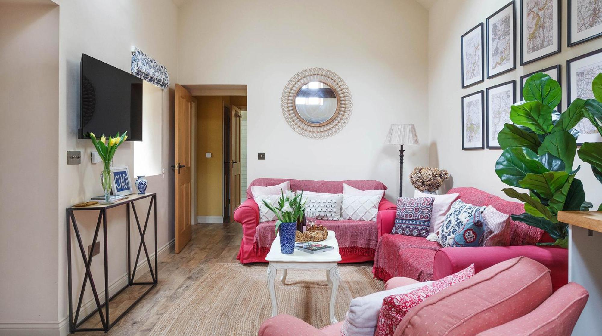 Bright & Beautiful Open Plan Coach House Painswickヴィラ エクステリア 写真